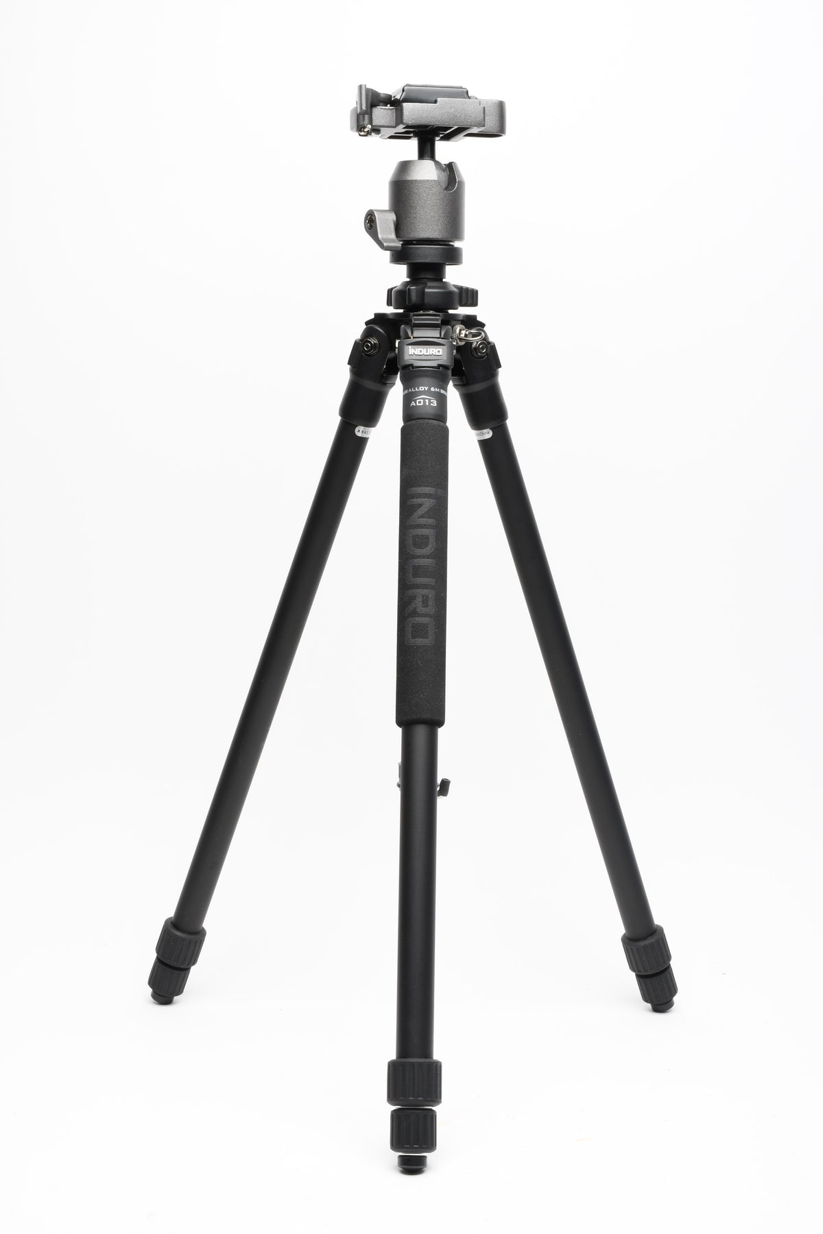 Induro A013 Alloy 6M A-Series Tripod Legs #462-013 w/Ball head, plate, case, Nice!!