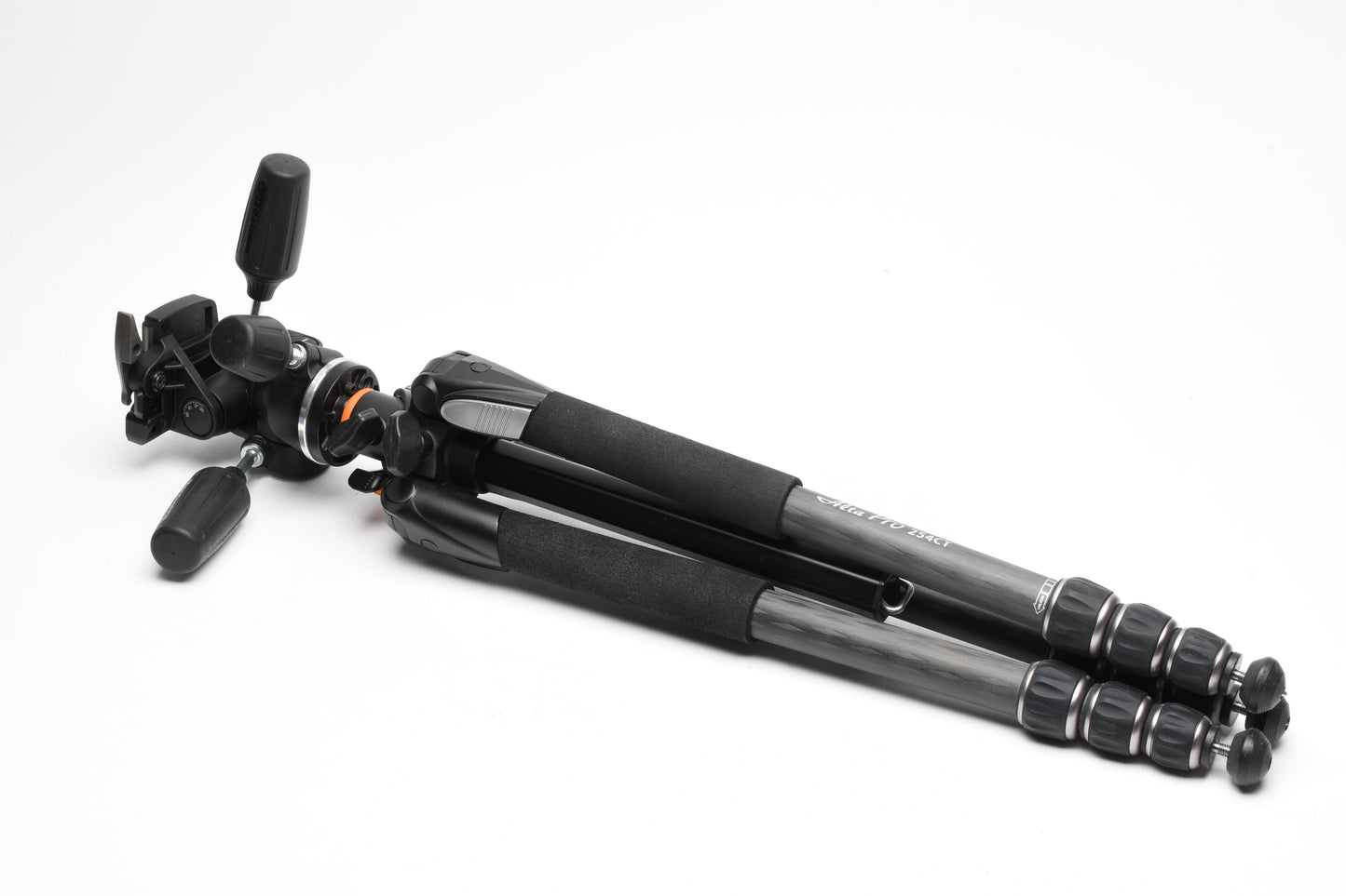 Alta Pro 254CT Carbon Fiber tripod legs w/Manfrotto 804RC2 Pan head, Great!