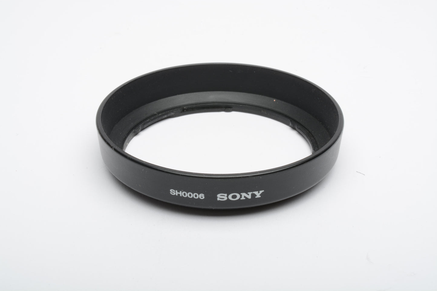 Sony SH0006 Lens hood for 18-70mm f3.5-5.6 Zoom lens A mount, Genuine