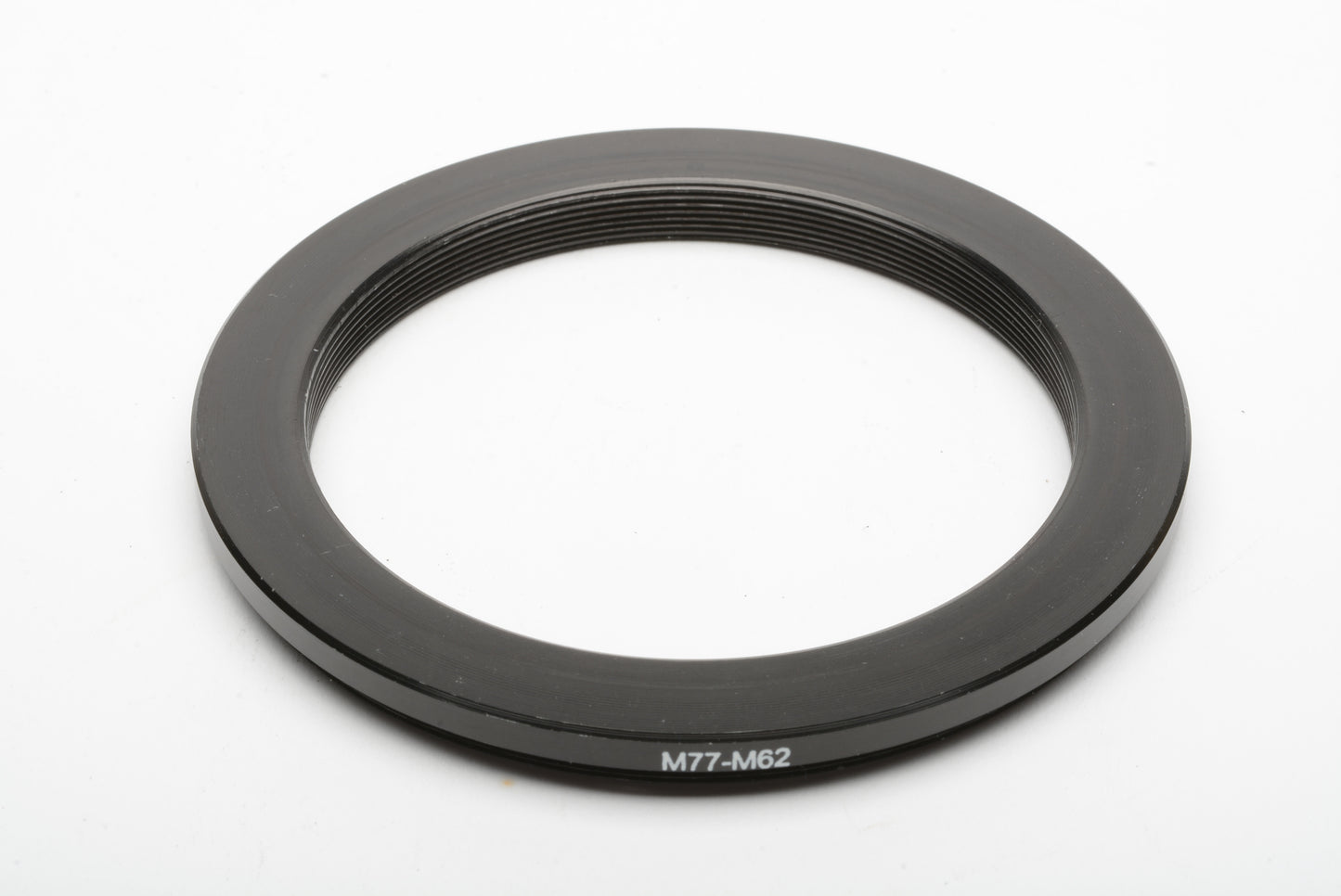 Step-Down Ring / Adapter M77-M62, clean (77mm to 62mm)