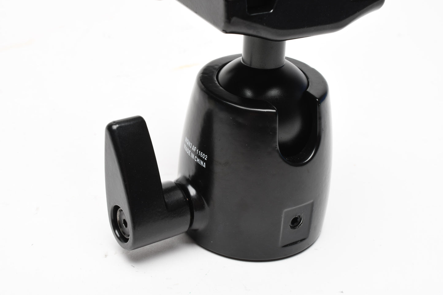 MON3 AF 11602 Medium ball head w/QR plate, made in China, Good!