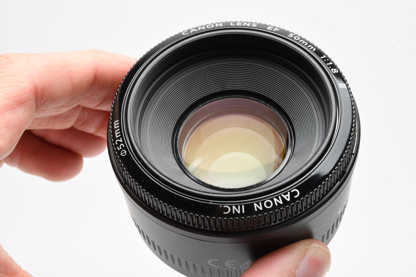Canon EF 50mm f1.8 II prime lens, caps, hood, UV filter, Great