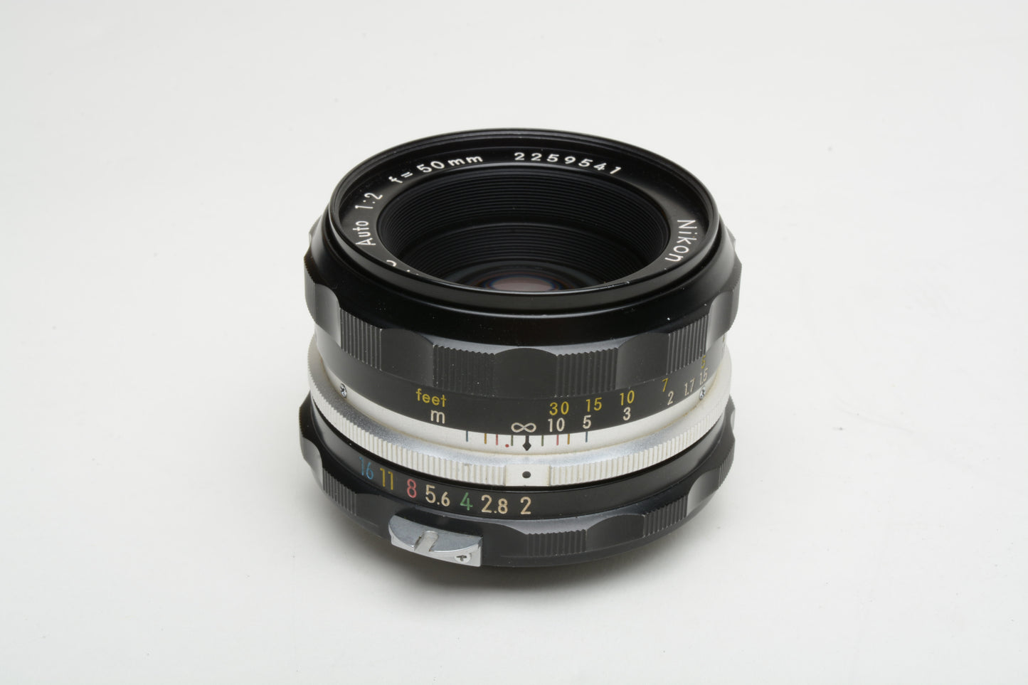 Nikon Nikkor-H C 50mm f2 Non-AI lens, caps, Very clean & sharp!