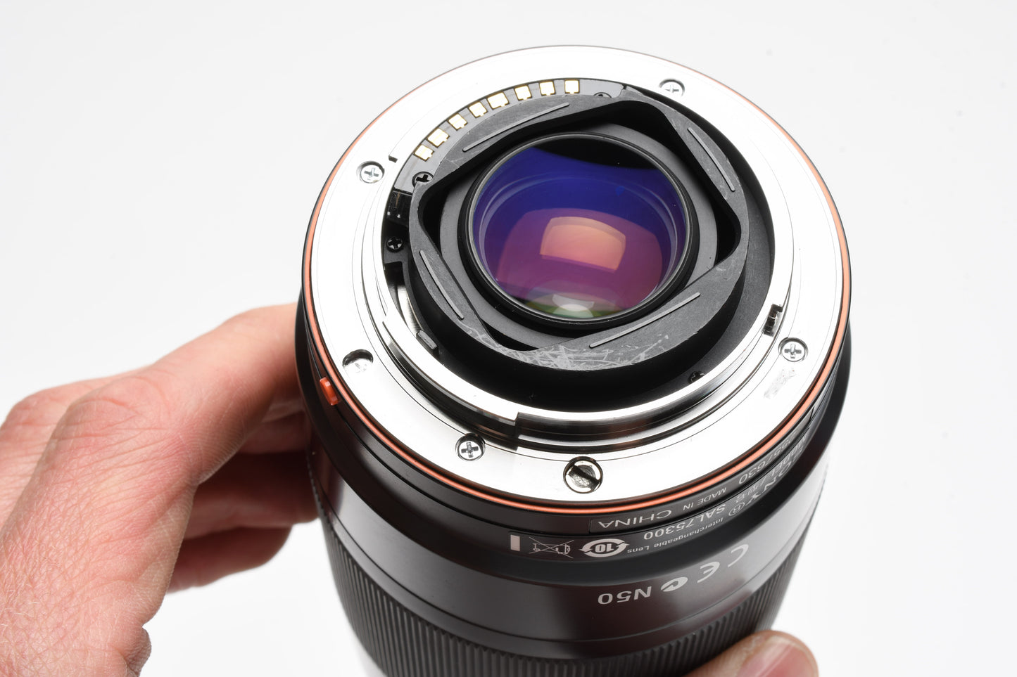 Sony AF 75-300mm f4.5-5.6 lens (A-Mount) caps, hood, Boxed, Mint-