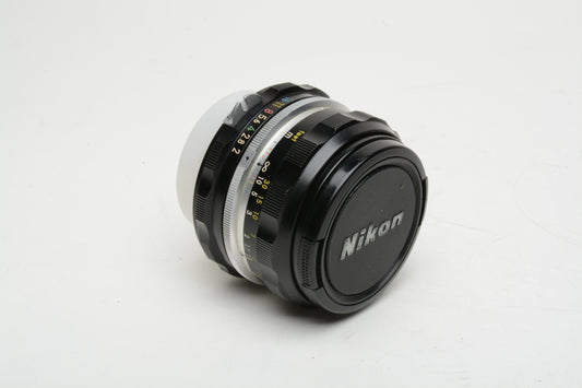 Nikon Nikkor-H C 50mm f2 Non-AI lens, caps, Very clean & sharp!