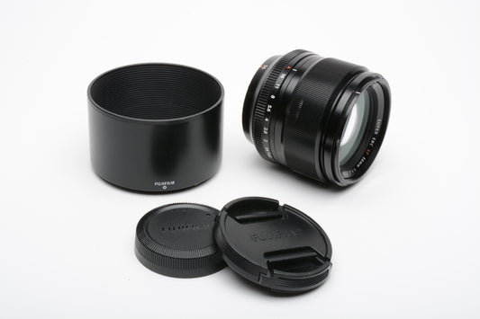 Fujifilm Super EBC XF 56mm f/1.2 R Lens w/Caps, Sharp!