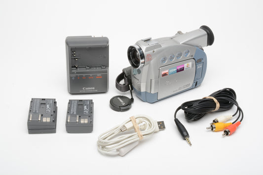 Canon ZR45 MC Mini DV camcorder, 2batts, charger, cables, tested, Great!