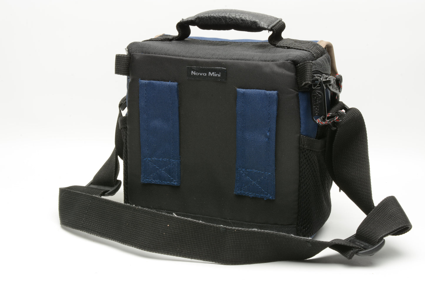 Lowepro Nova Mini (Blue), Nice and clean