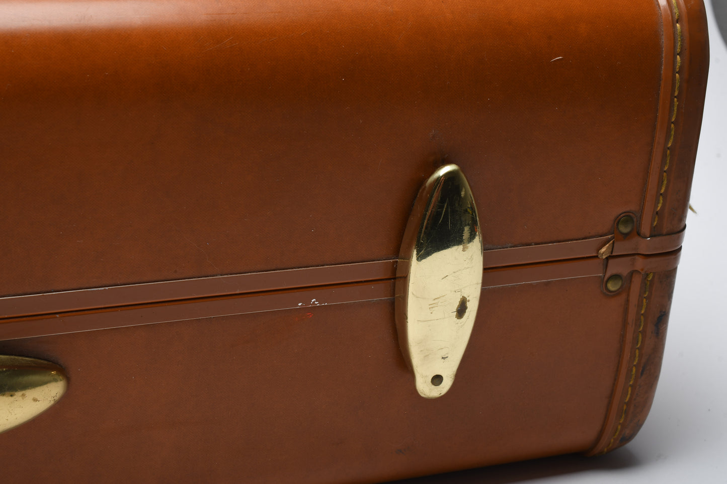 Samsonite valise luggage hard suitcase Great quality, Nice vintage look ~24x19x7"