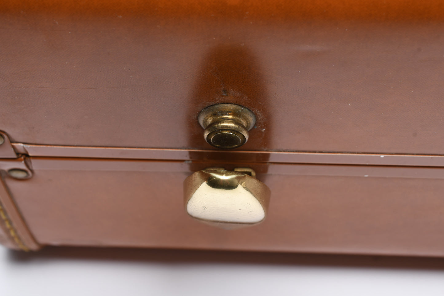 Samsonite valise luggage hard suitcase Great quality, Nice vintage look ~24x19x7"