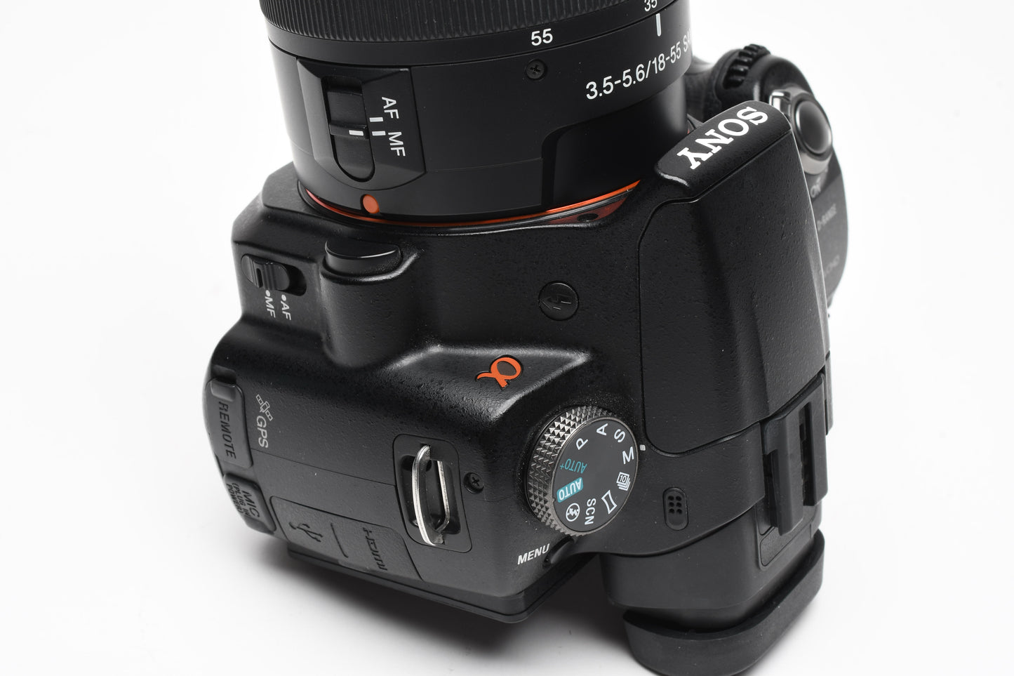 Sony A55 DSLR w/18-55mm f3.5-5.6, 2X batts+charger+remote, Box, 21K Acts