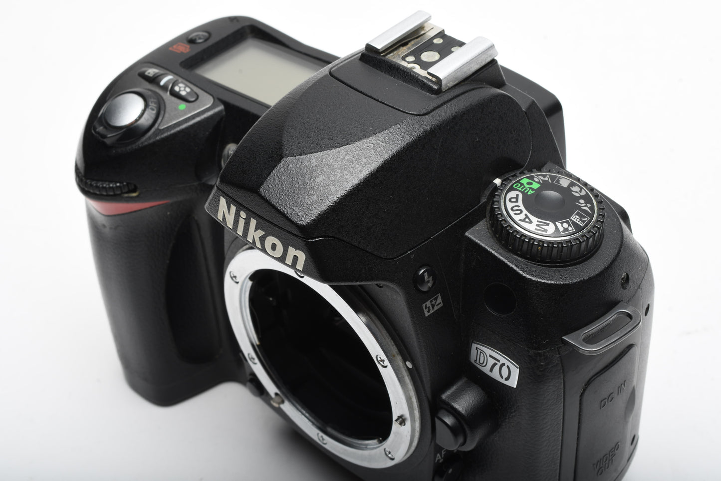 Nikon D70 Body Only, Batt, Charger, 30,866 Acts, Tested