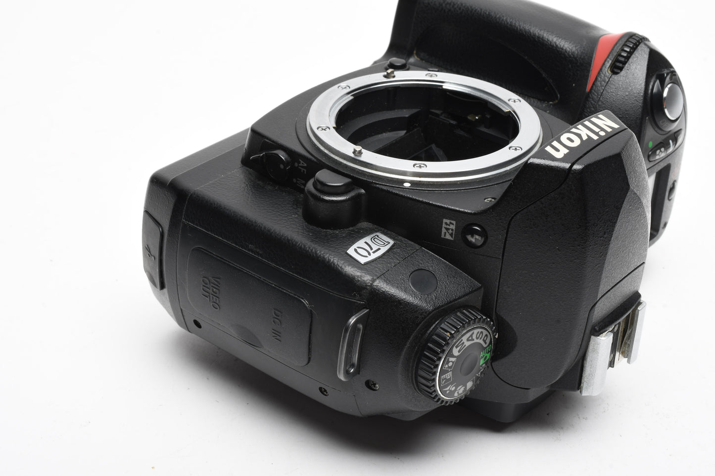 Nikon D70 Body Only, Batt, Charger, 30,866 Acts, Tested