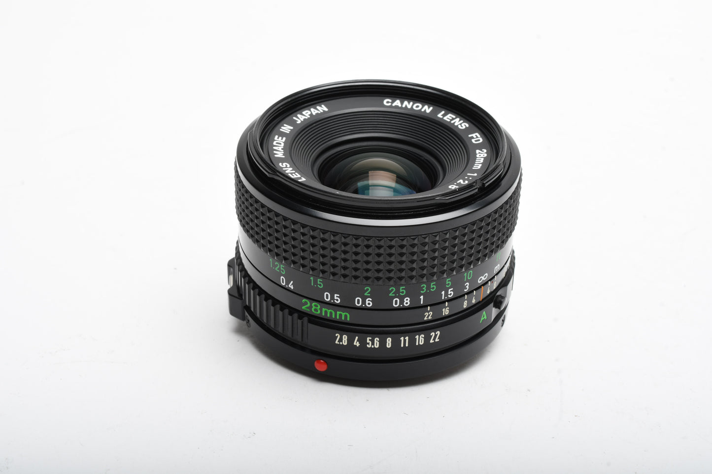 Canon FD 28mm f2.8 wide angle lens, caps, Nice and clean wide angle lens