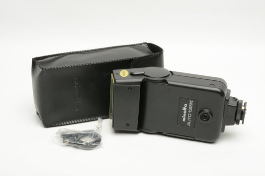 Minolta 132X flash - case+sync, clean & tested