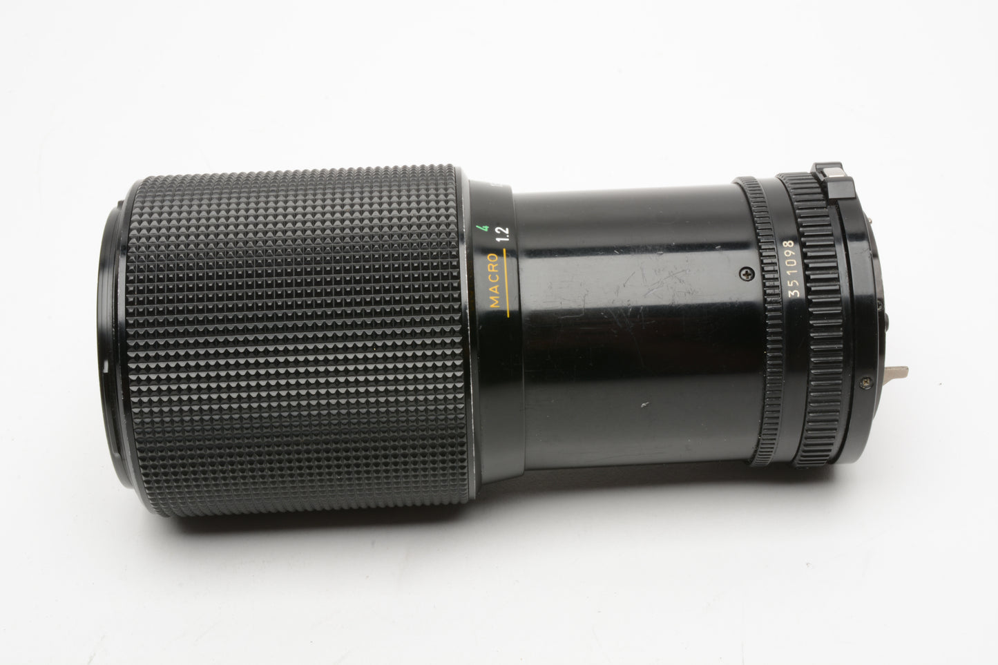 Canon FD 70-210mm f4 Macro zoom lens, caps, good, smooth, Clean
