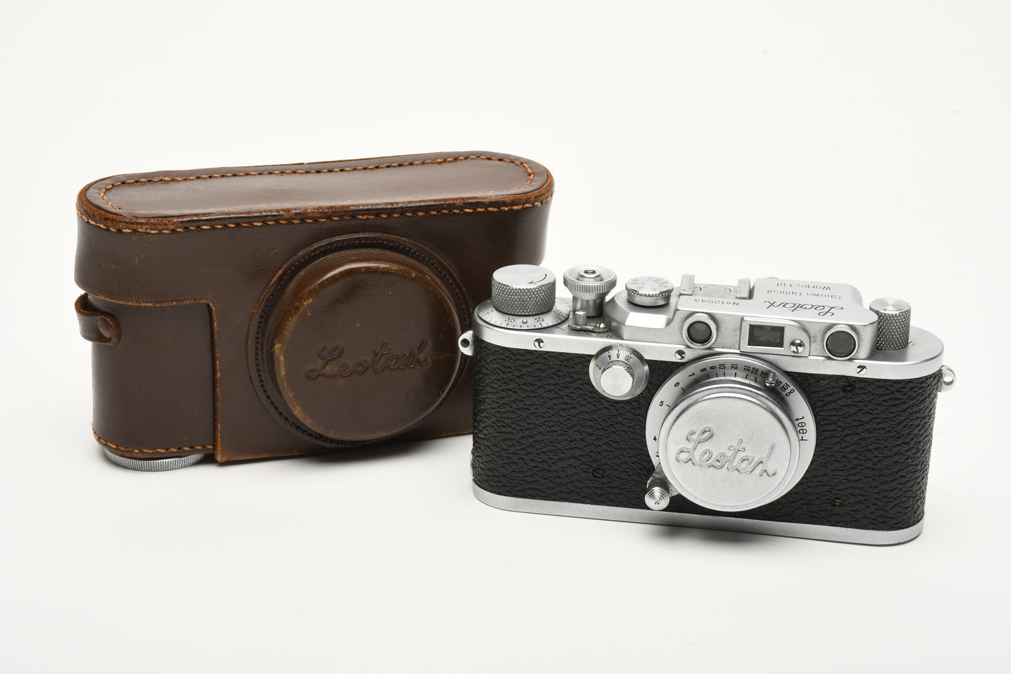 Leotax D IV Rangefinder camera w/Simar 5cm f3.5 lens, Case, Great!