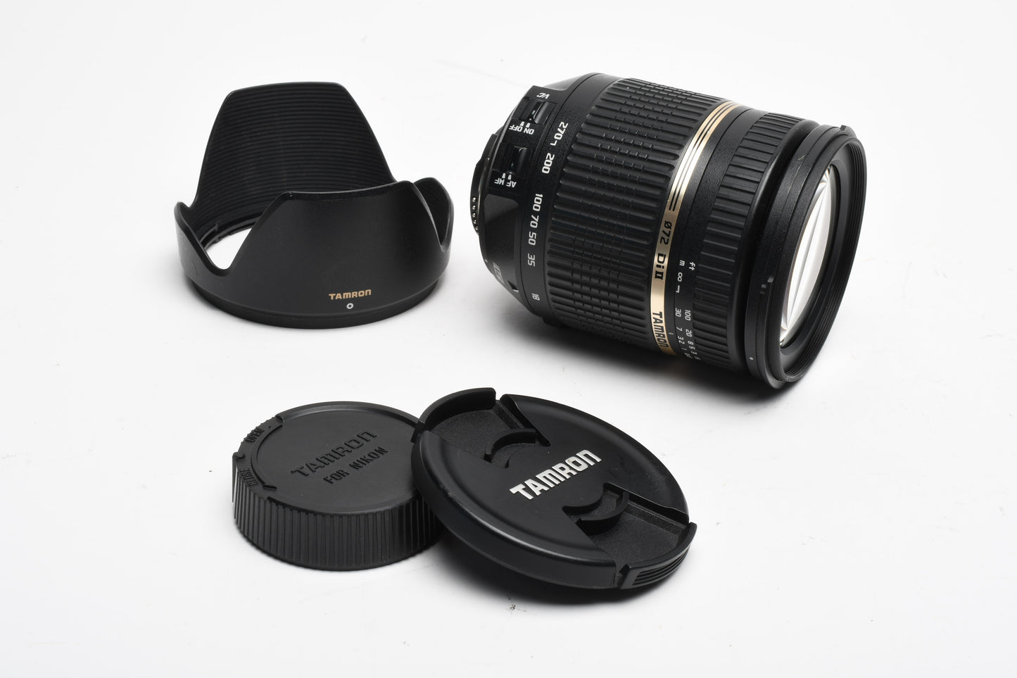 Tamron 18-270mm f3.5-6.3 Di II B003 for Nikon F Mount Lens, Caps, Hood, Good