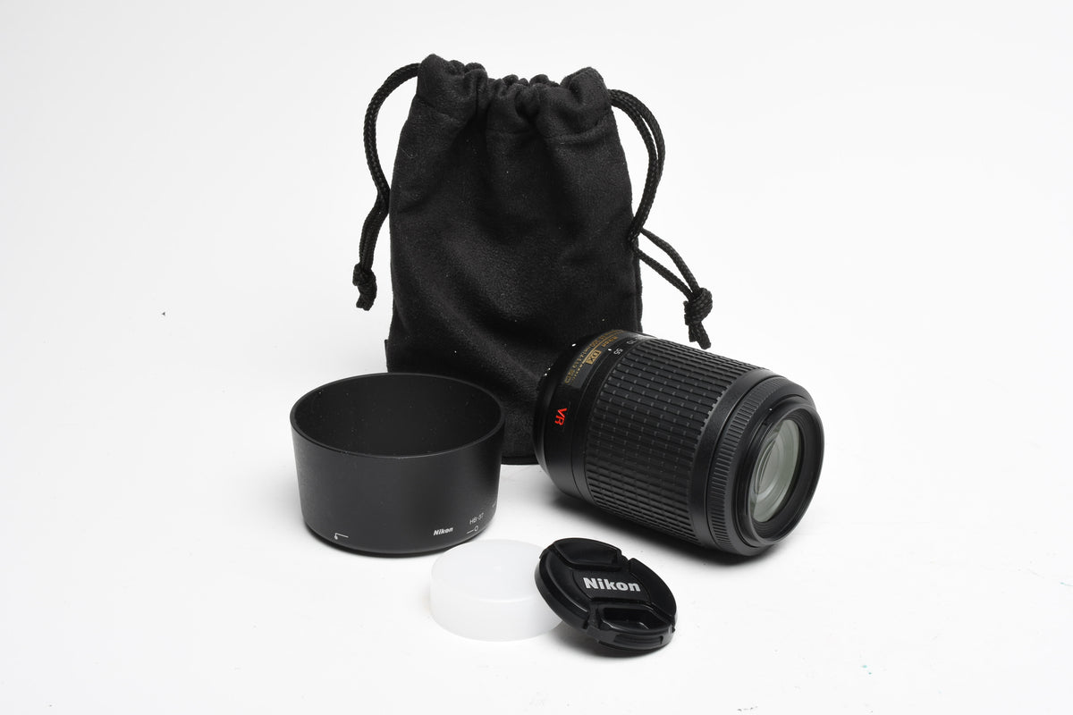 Nikon AF-S Nikkor 55-200mm F4-5.6G ED DX VR zoom lens, caps, pouch, hood, Mint-