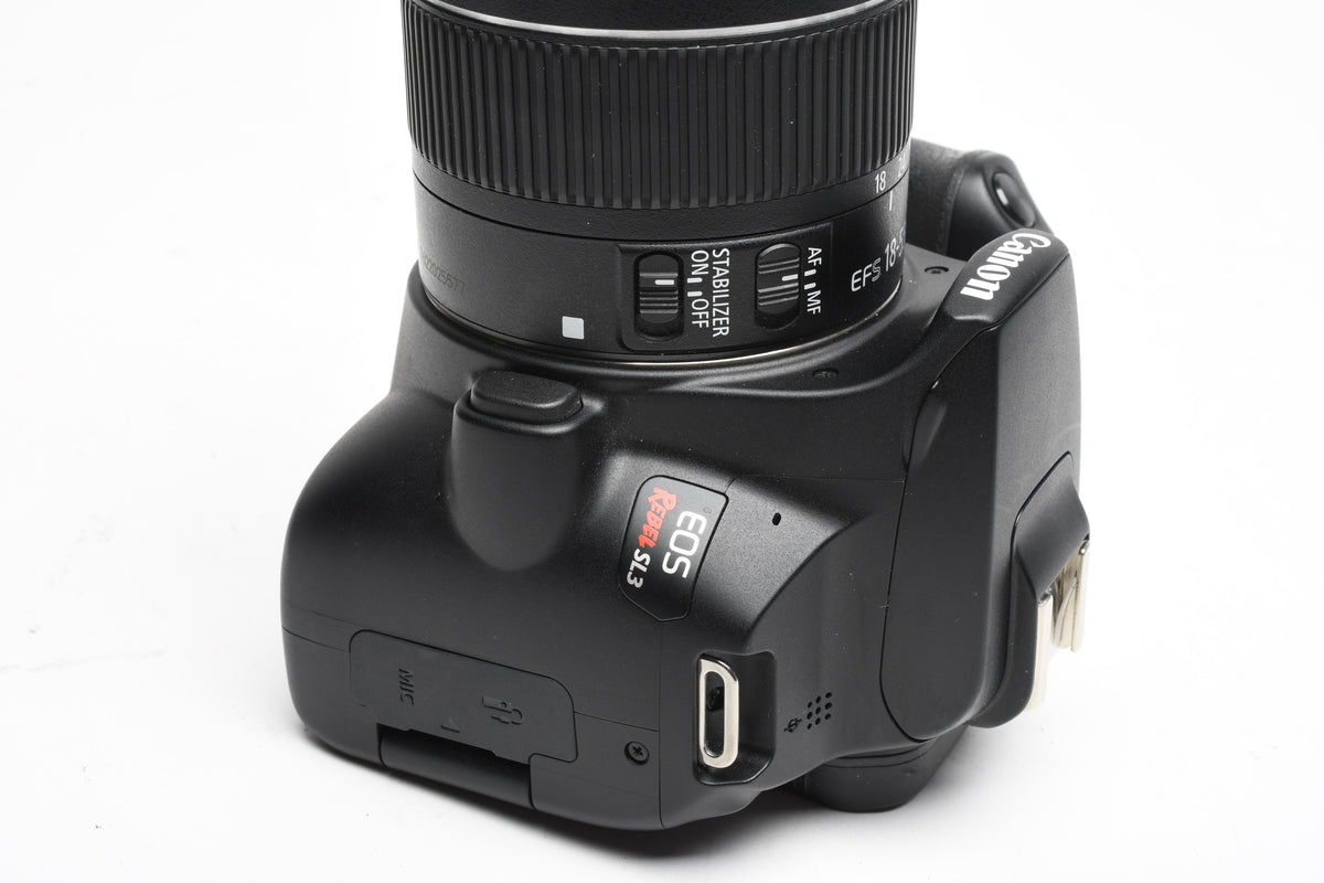 Canon EOS Rebel SL3 DSLR w/18-55mm f4-5.6 IS STM zoom, Case, <1000 Acts!
