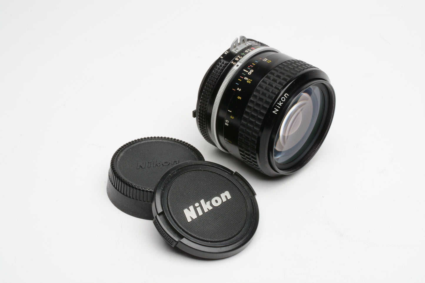 Nikon Nikkor 35mm f2 AI wide lens, caps, tested, sharp