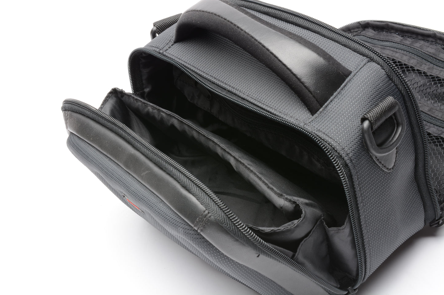 Canon shoulder bag ~9x5x5", Great for DSLR or mirrorless with one lens, Nice!