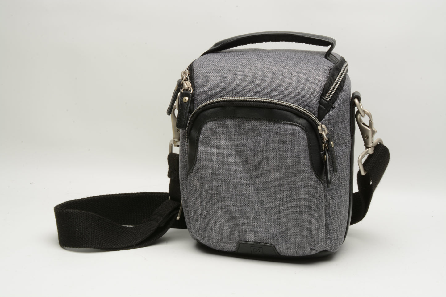Promaster Pt camera case shoulder bag, clean, Great! (Gray)