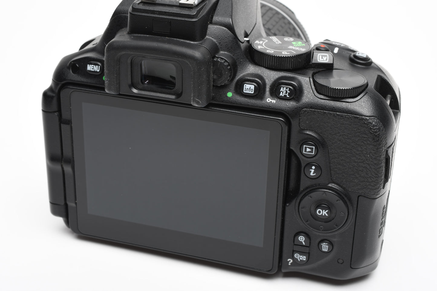 Nikon D5500 DSLR w/AF-P 18-55mm f3.5-5.6 VR, 2batts, charger Only 1612 Acts!