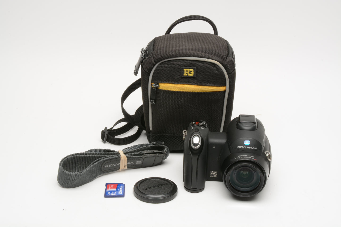 Konica Minolta Dimage Z3 12X 4MP Digital  Point&Shoot Bundle w/512MB SD Card+