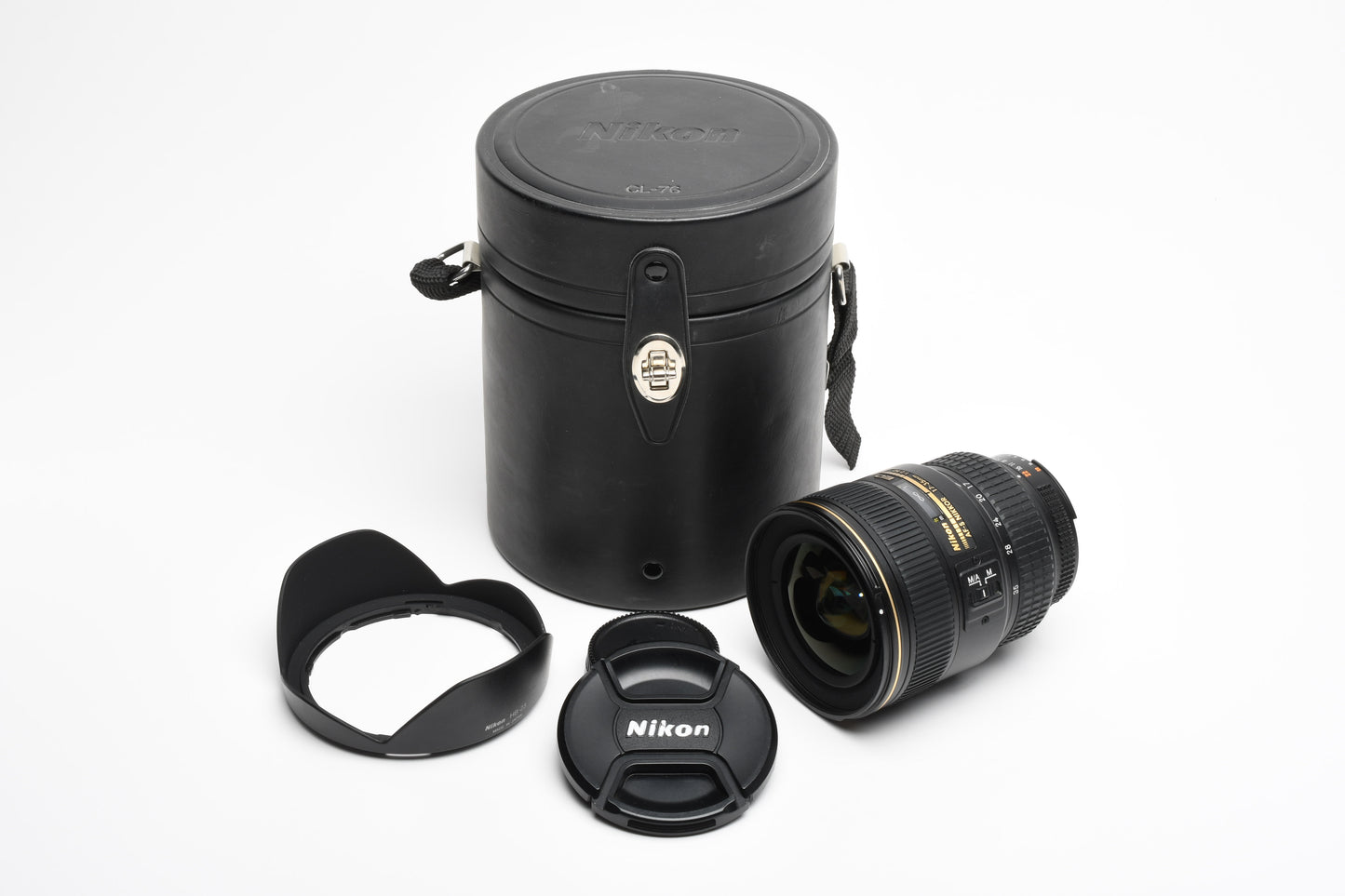 Nikon AF-S 17-35mm f2.8D ED SWM IF zoom lens, hood, caps, Mint-, *Read