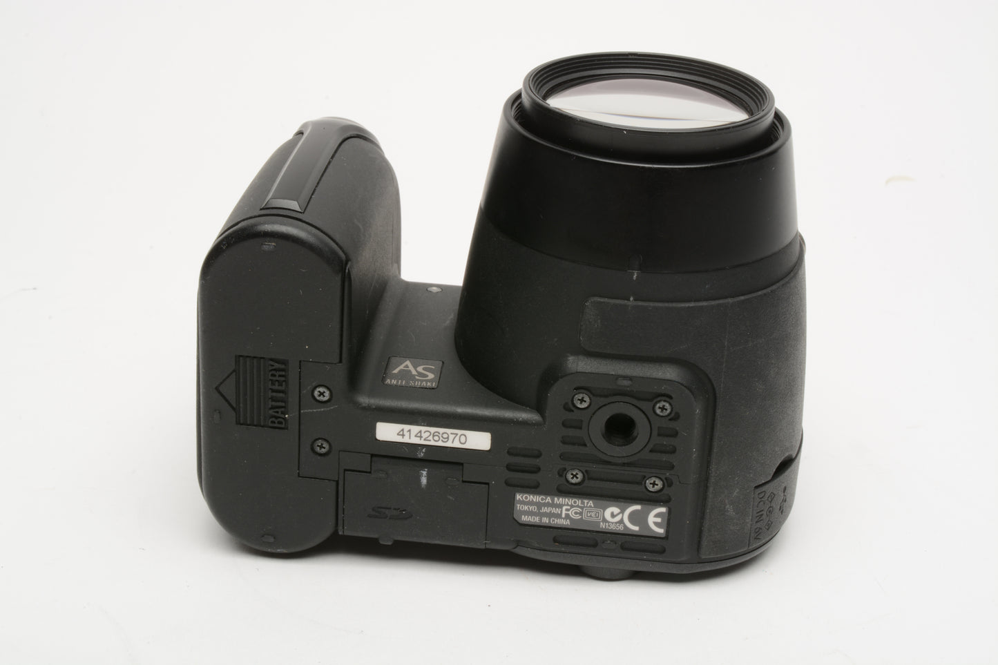 Konica Minolta Dimage Z3 12X 4MP Digital  Point&Shoot Bundle w/512MB SD Card+