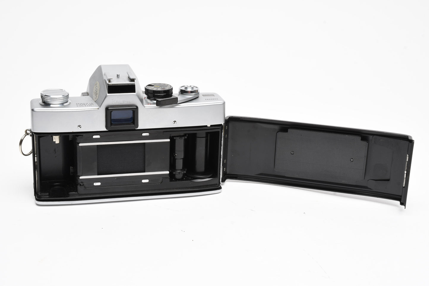 Minolta SRT-101 35mm SLR w/50mm F1.7 lens, new seals, case, accurate