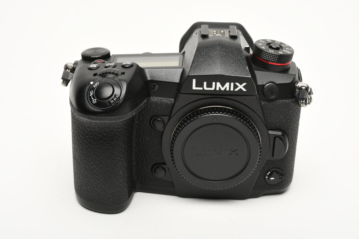 Panasonic Lumix DC-G9 Body, 2X batts, charger, strap, 22K Acts