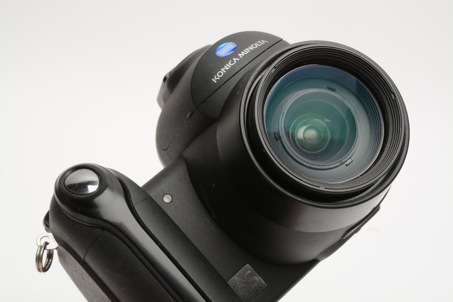 Konica Minolta Dimage Z3 12X 4MP Digital  Point&Shoot Bundle w/512MB SD Card+