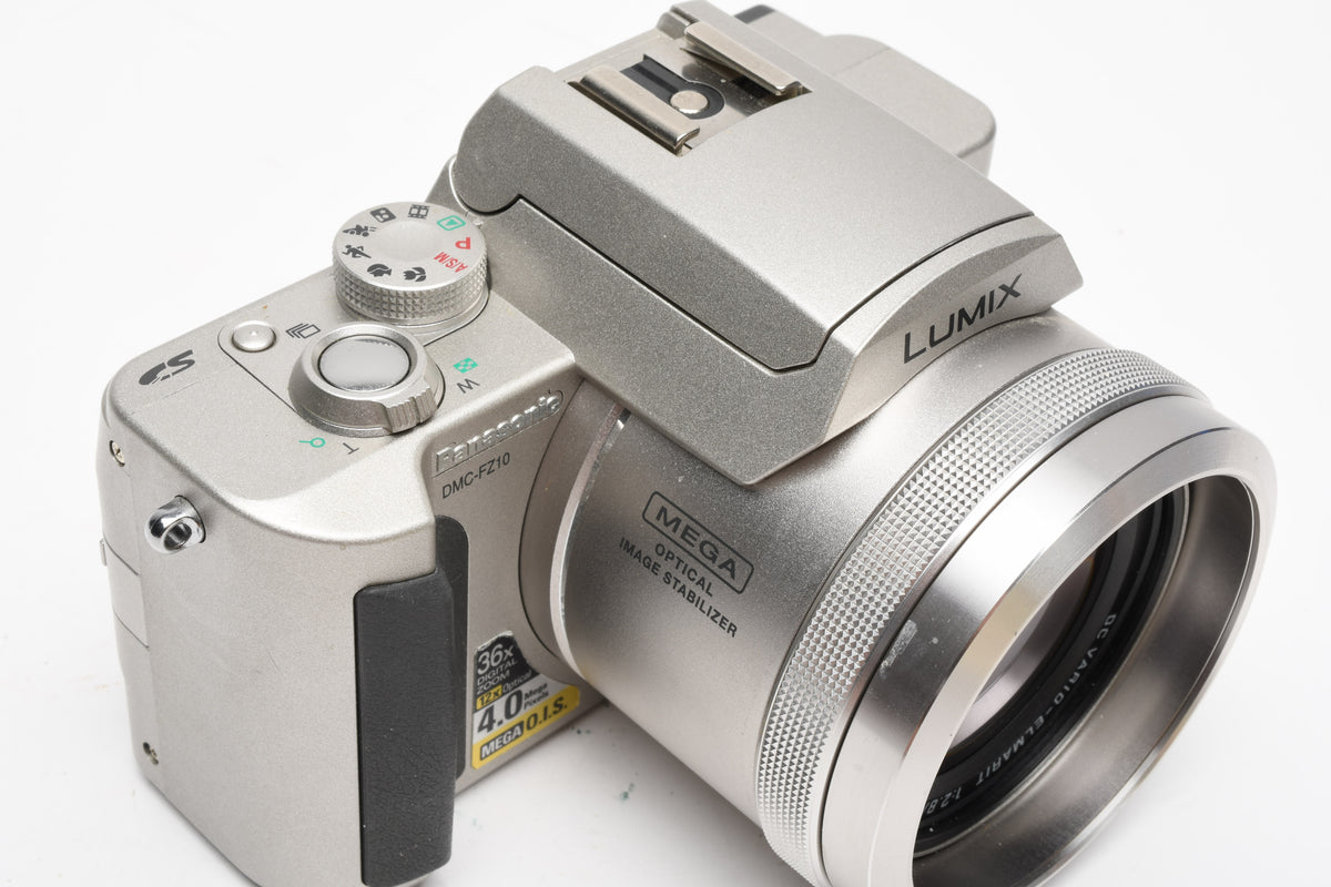 Panasonic Lumix DMC-FZ10 4MP Digital Point&Shoot w/Leica lens, Mint- (Silver)
