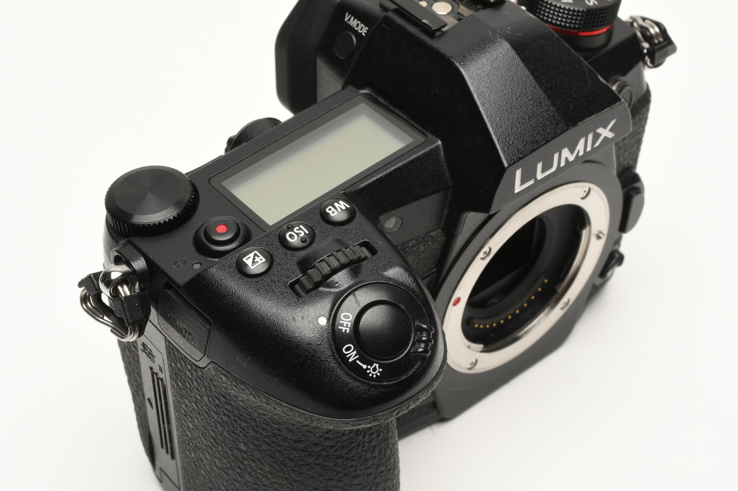 Panasonic Lumix DC-G9 Body, 2X batts, charger, strap, 22K Acts