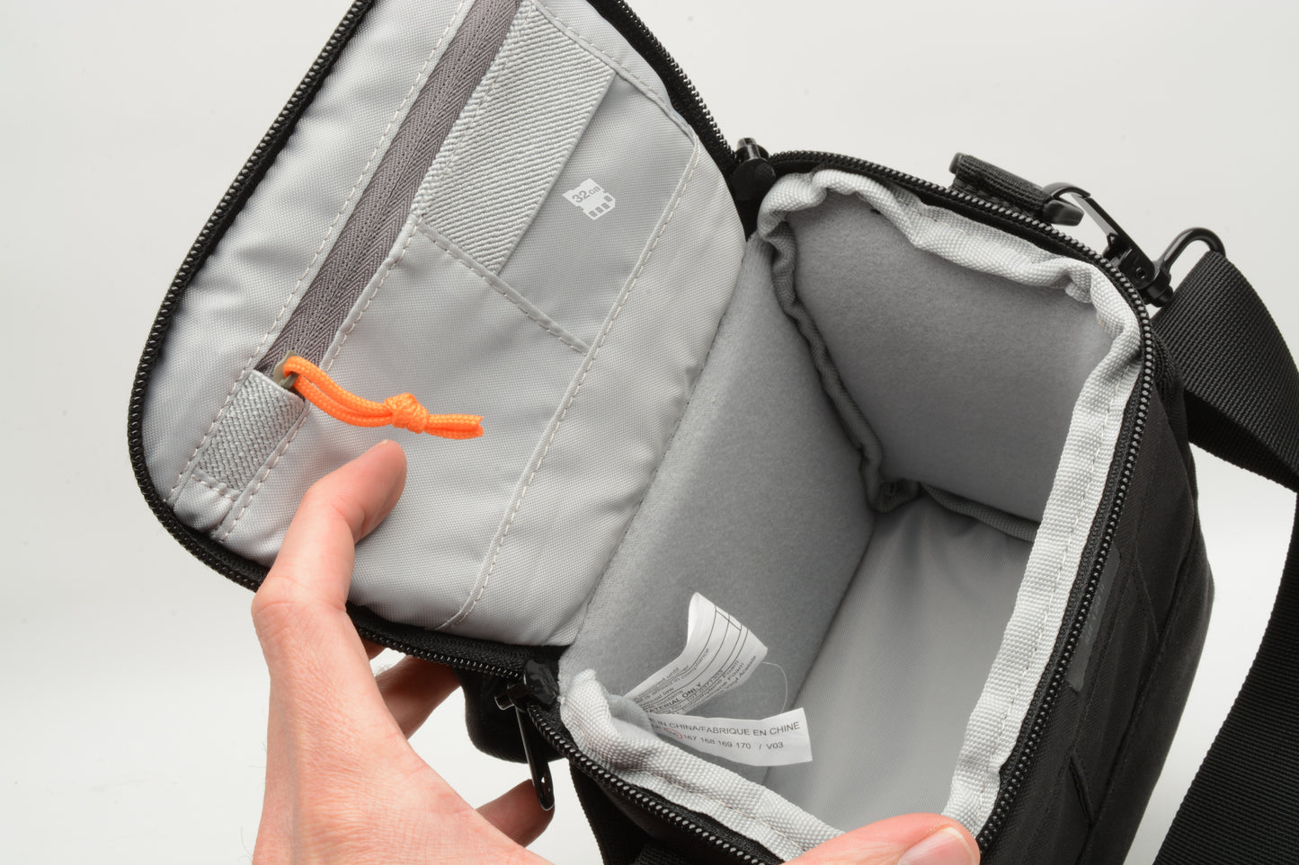 Lowepro Adventura SH 120 II camera case, very clean, Great