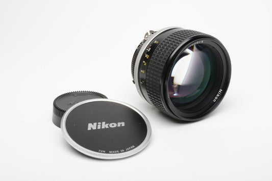 Nikon Nikkor 85mm f1.4 Ai-S Portrait MF F Mount Lens, caps, clean and sharp!