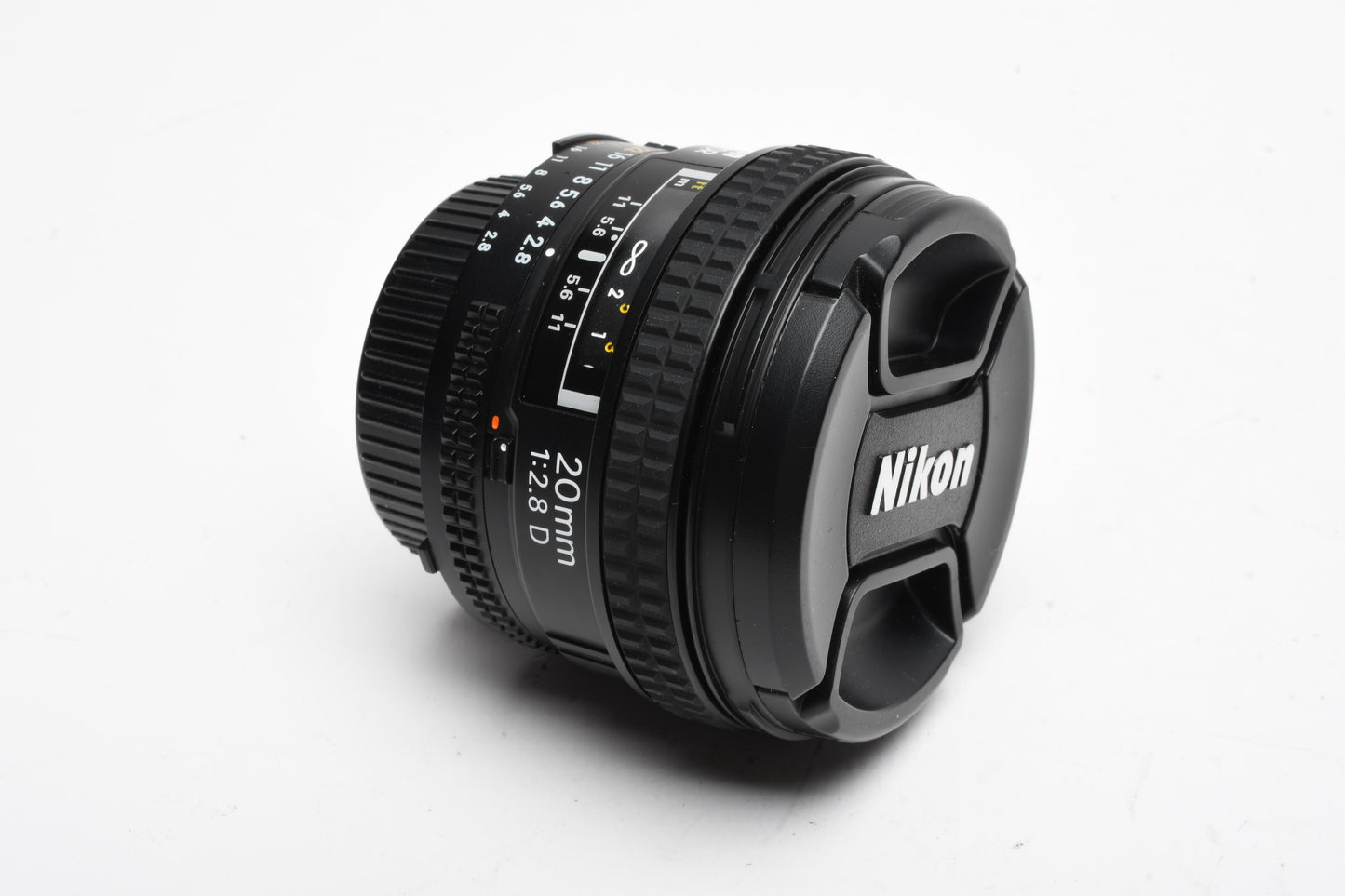 Nikon AF 20mm f2.8D wide angle lens, caps, very clean, Mint-
