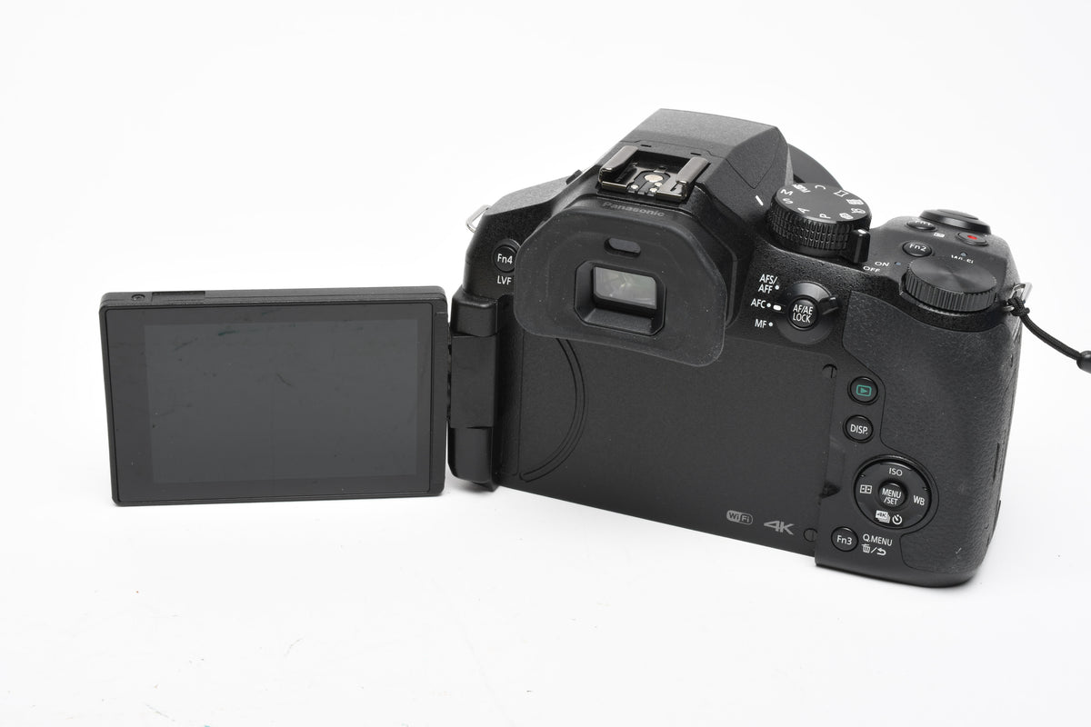 Panasonic Lumix DMC-FZ300 4K 12.1MP Digital Point&Shoot w/25-600mm Lens, Mint-