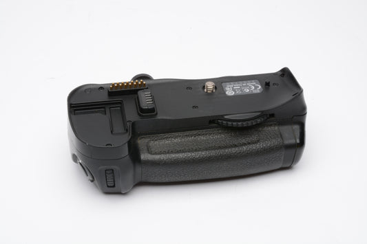 Nikon MB-D10 Multi Power Battery Grip Genuine / OEM