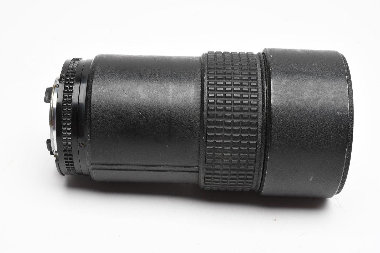 Nikon AF Nikkor 180mm f2.8 ED lens, AIS Mount, caps, case, Sharp!