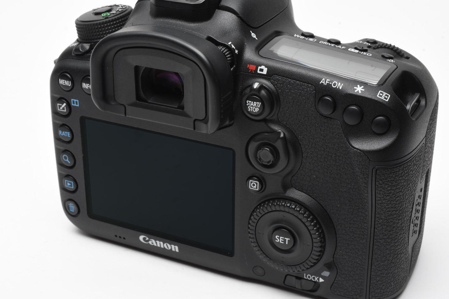 Canon EOS 7D Mark II DSLR Body w/batt, charger, strap, Only 874 Acts!! Mint-