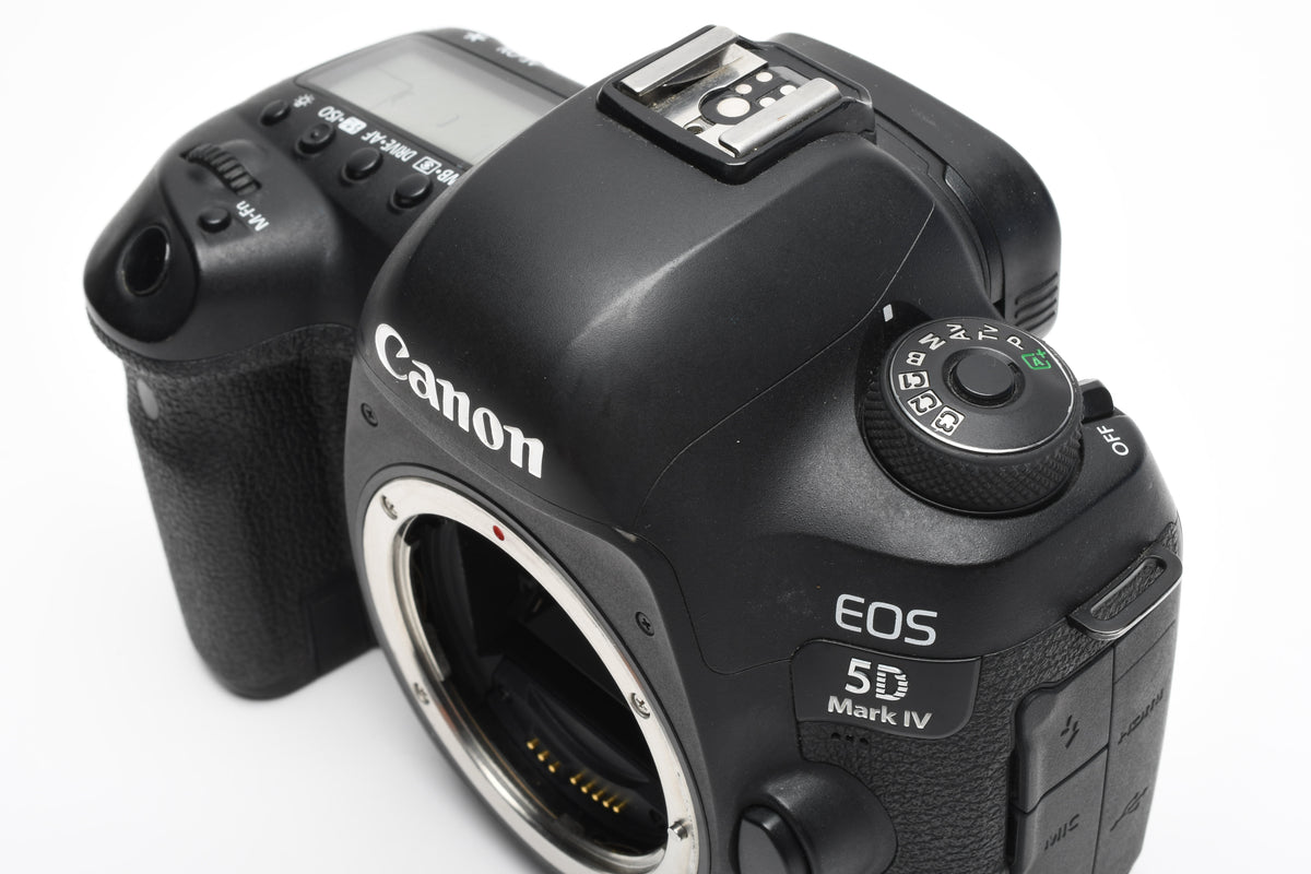 Canon EOS 5D Mark IV Body w/Batt, Charger, Strap, Only 8627 Acts!