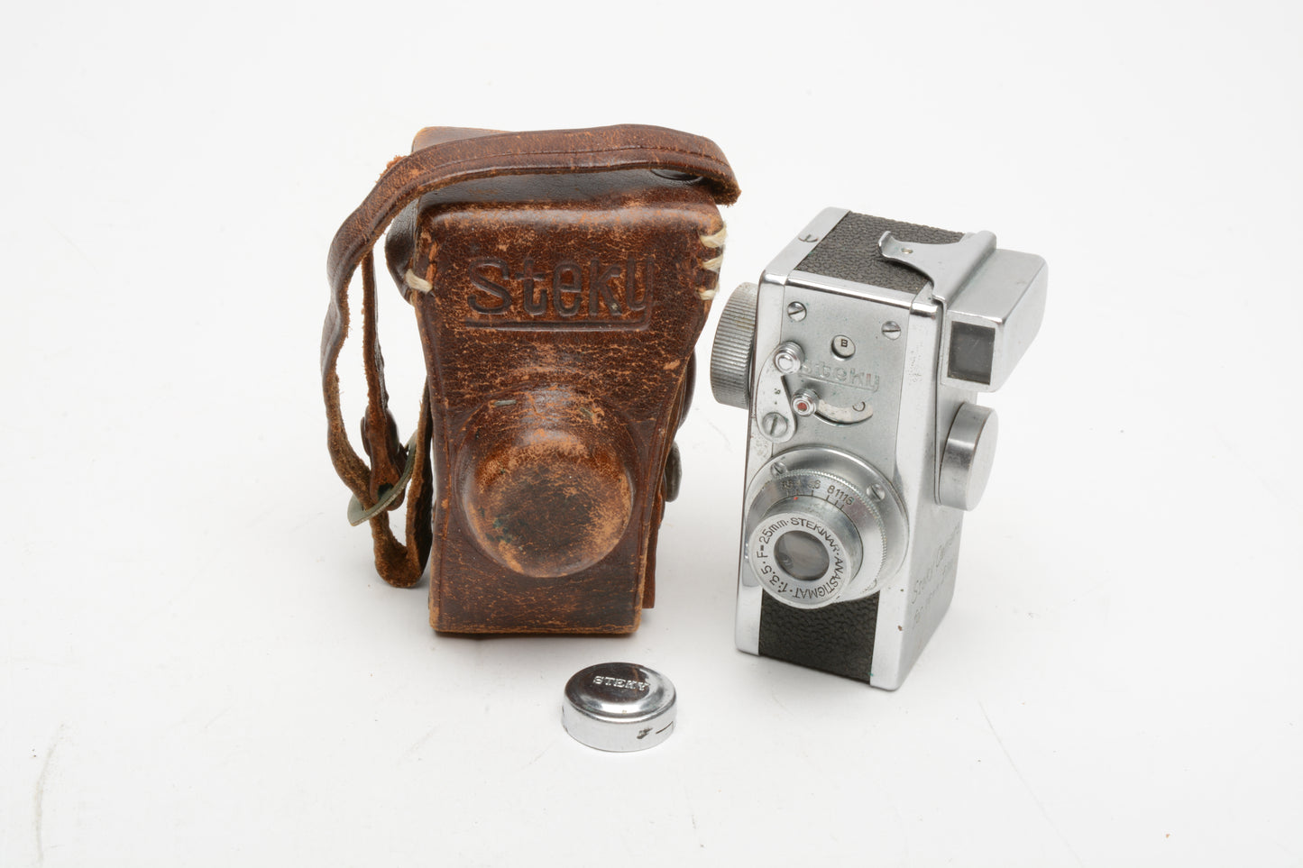 Steky 16mm camera in case, Nice and clean, works!  Vintage