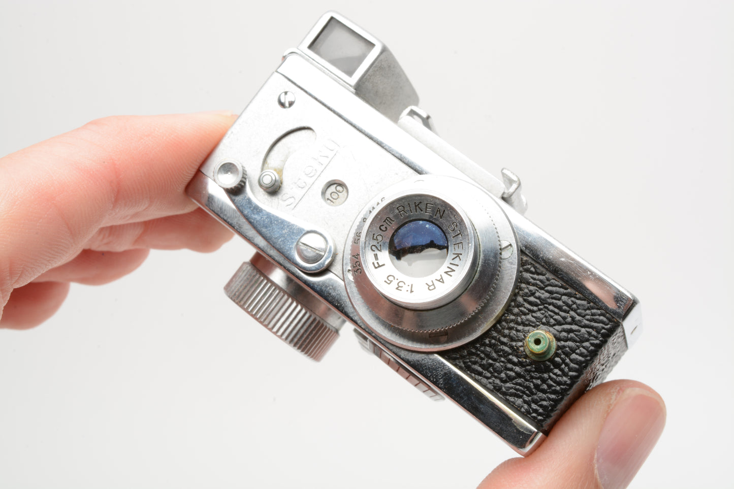 Steky IIIb 16mm camera in case and box, Nice and clean, works!  Vintage