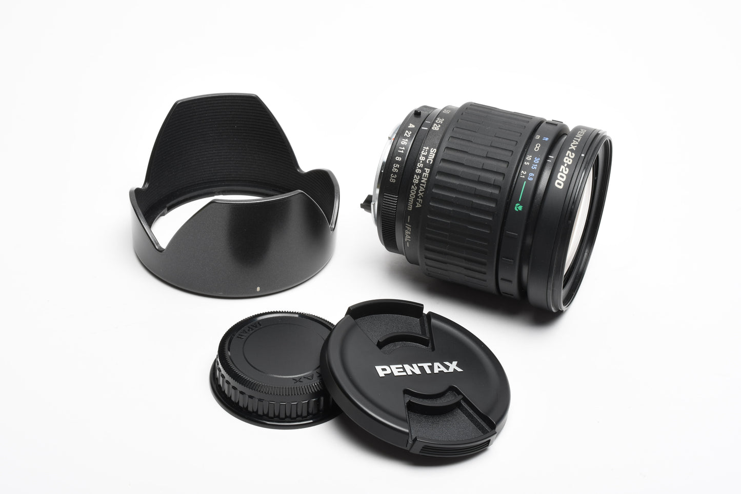 Pentax-FA SMC 28-200mm f3.8-5.6 IF AL telephoto zoom lens, caps+hood, Great!