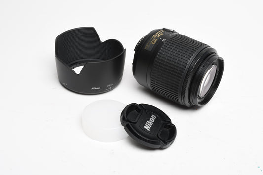 Nikon AF-S 55-200mm f4-5.6G ED DX VR, Caps, Hood, Mint-