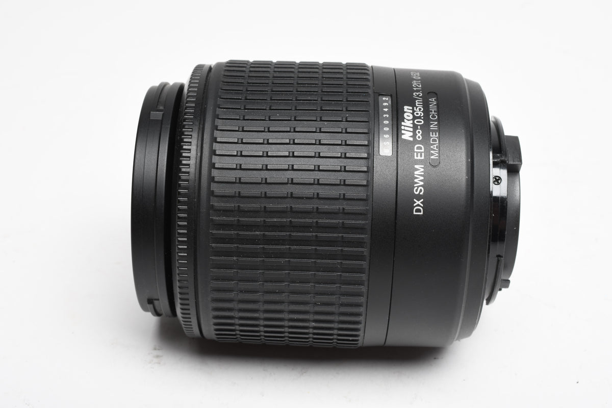 Nikon AF-S 55-200mm f4-5.6G ED DX VR, Caps, Hood, Mint-