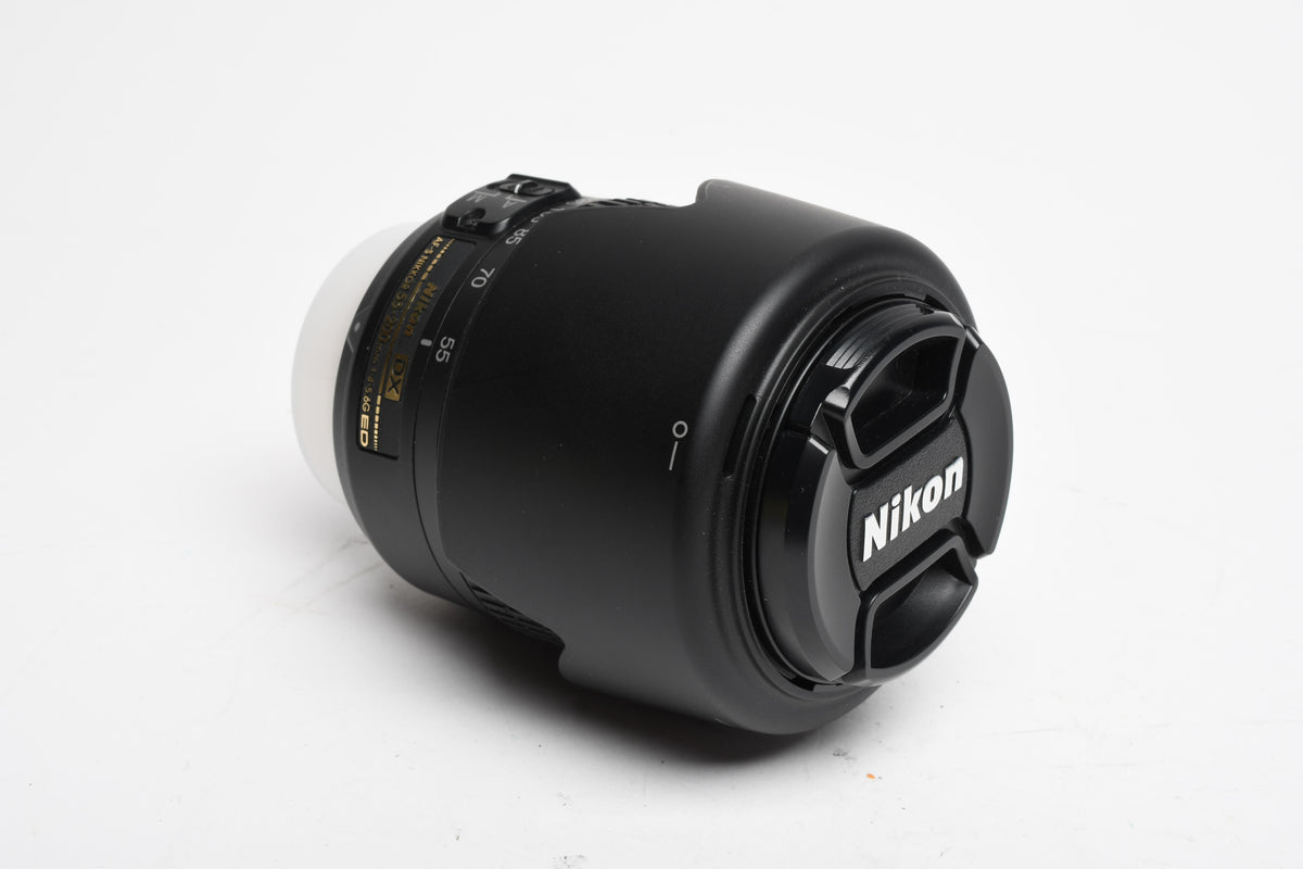 Nikon AF-S 55-200mm f4-5.6G ED DX VR, Caps, Hood, Mint-
